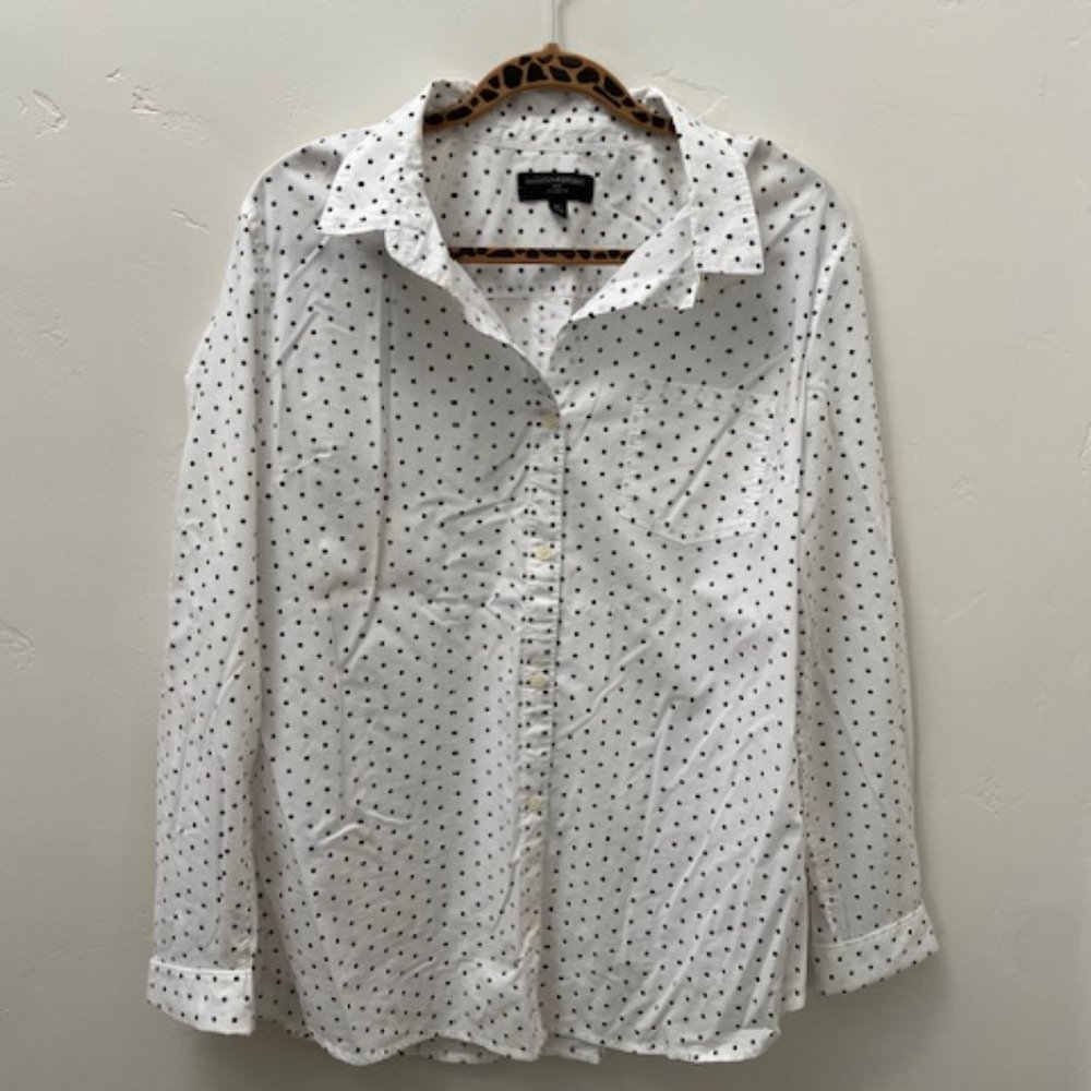 Banana Republic white with black polka dot long sleeve top